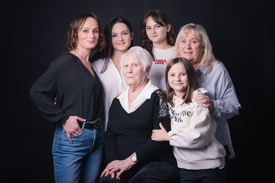 nouveau-ne-photographe-nimes-famille-grossesse-gard-mariage-enfants-professionnel-identite-seance (23) Pauline ANDRE - Photographe à Nîmes ( Gard ) mariage grossesse photo d'identité shooting famille