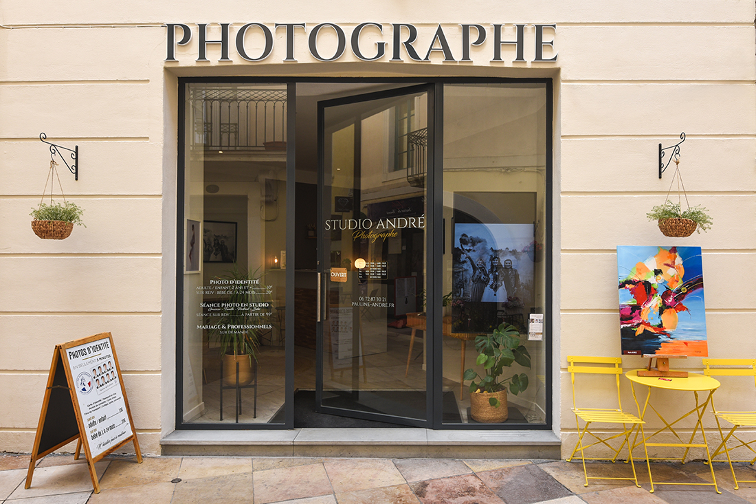 nouveau-ne-photographe-nimes-famille-grossesse-gard-mariage-enfants-professionnel-identite-seance (82)